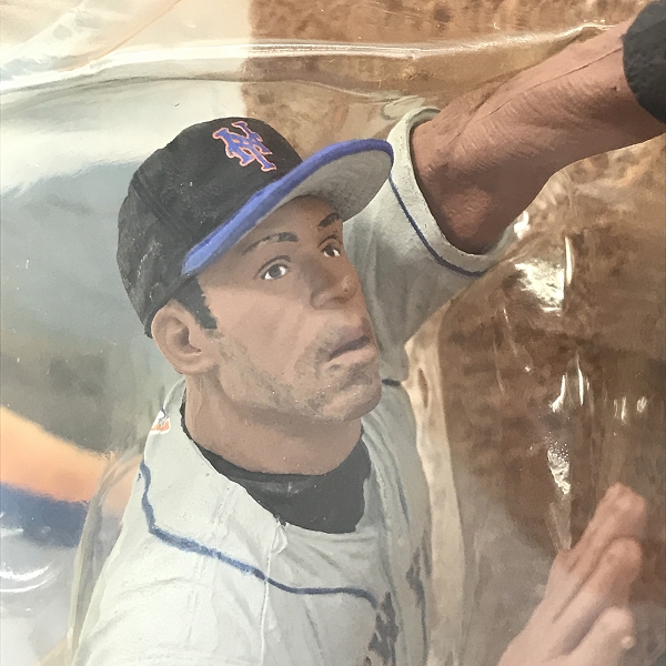 実際に弊社で買取させて頂いた【未開封】McFARLANE TOYS/マクファーレントイズ ニューヨーク・メッツ #12 ROBERTO ALOMAR フィギュアの画像 4枚目