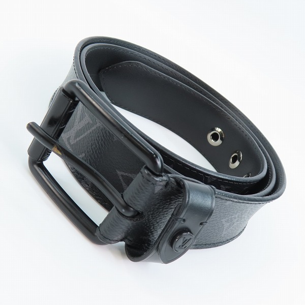 実際に弊社で買取させて頂いたLOUIS VUITTON/ルイヴィトン サンチュール ヴォヤジャー ベルト モノグラム エクリプス レザーベルト M0043 100/40