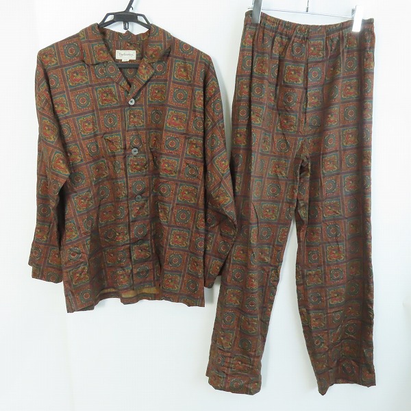 実際に弊社で買取させて頂いたBURBERRY'S/バーバリーズ 総柄 シャツ/パンツ セットアップ/L