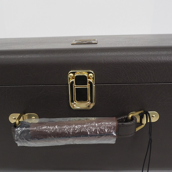 実際に弊社で買取させて頂いた【美品】Bach/バック トランペット用ダブル/2本収納可 ハードケース ストラップ付の画像 4枚目