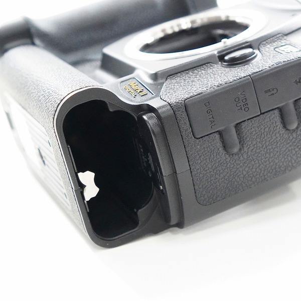 実際に弊社で買取させて頂いたCanon/キャノン DS126081 EOS-1 Ds Mark II デジタル一眼レフカメラ ボディ 動作未確認の画像 6枚目