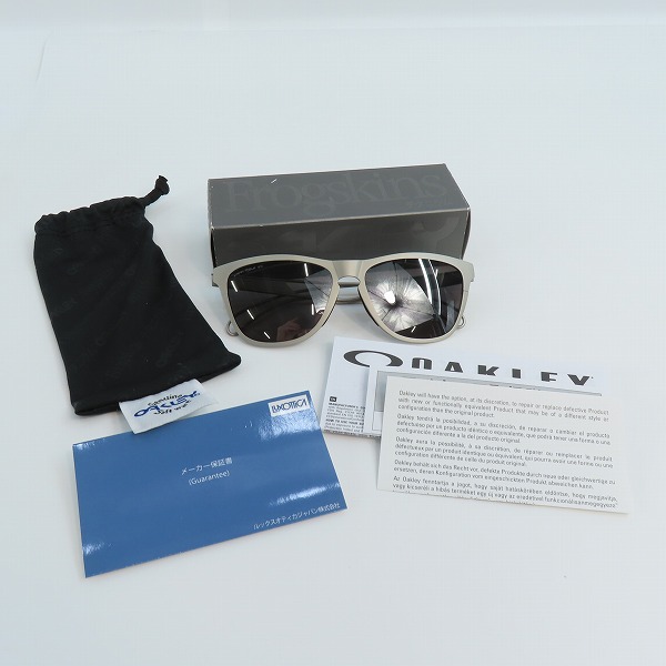実際に弊社で買取させて頂いたOAKLEY/オークリー FROGSKINS TI/フロッグスキン チタニウム 偏光レンズ サングラス/アイウェア OO6044-0156の画像 6枚目