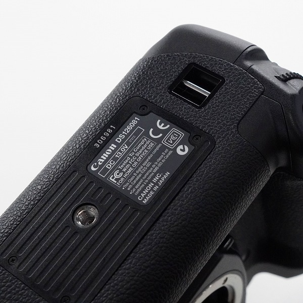 実際に弊社で買取させて頂いたCanon/キャノン DS126081 EOS-1 Ds Mark II デジタル一眼レフカメラ ボディ 動作未確認の画像 7枚目