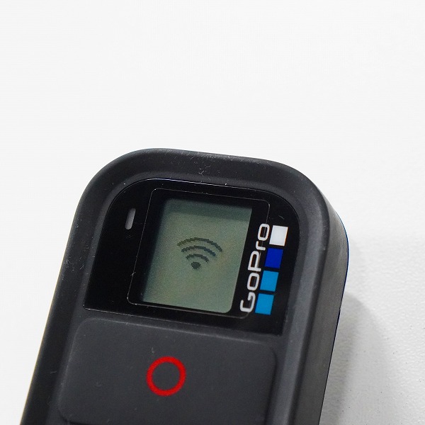実際に弊社で買取させて頂いたGoPro/ゴープロ ARMTE-002 RMMW2 Smart Remote スマートリモート 通電確認済みの画像 5枚目