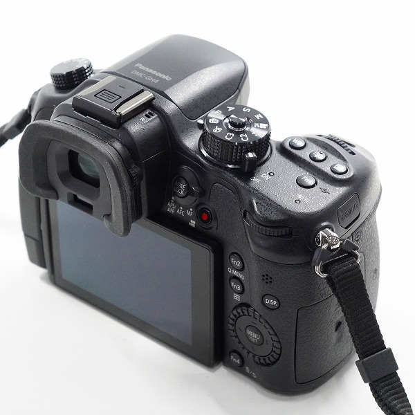 実際に弊社で買取させて頂いたPanasonic/パナソニック LUMIX DMC-GH4 デジタル ミラーレス一眼 カメラ ボディ 動作未確認の画像 2枚目