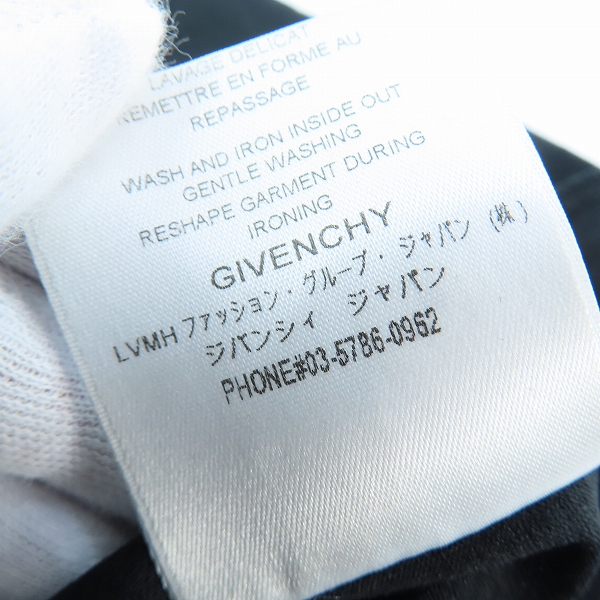実際に弊社で買取させて頂いた【JPタグ】GIVENCHY/ジバンシィ 20SS ヴィンテージロゴ スリムフィットクルーネック半袖Tシャツ BM70K93002/XSの画像 4枚目