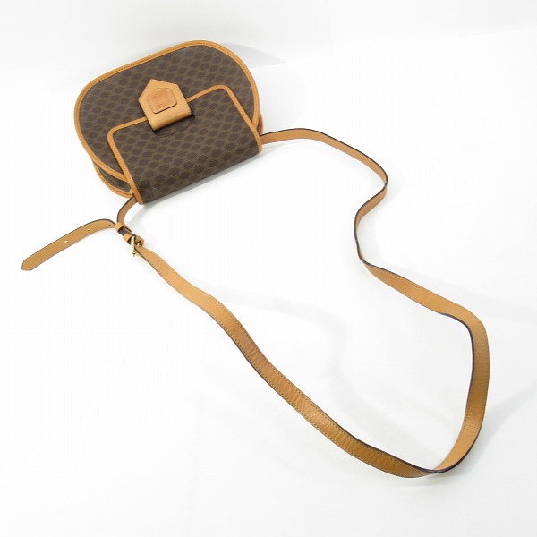 実際に弊社で買取させて頂いたCELINE/セリーヌ マカダム柄 ポシェット レザーショルダーバッグの画像 2枚目