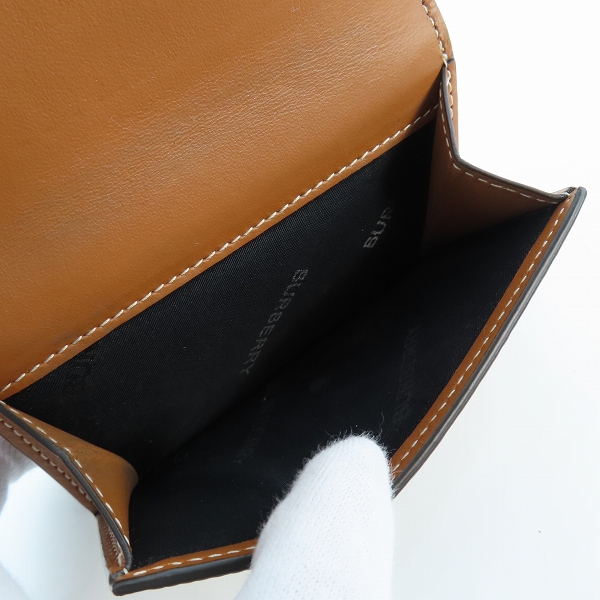 実際に弊社で買取させて頂いたBURBERRY/バーバリー ノバチェック PVC ホック 三つ折り 財布 ウォレットの画像 4枚目