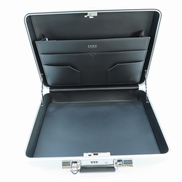 実際に弊社で買取させて頂いた【未使用】Zero Halliburton/ゼロハリバートンClassic Aluminum 3.0 ATT Large Attaché ラージアタッシュケース/944120005の画像 5枚目