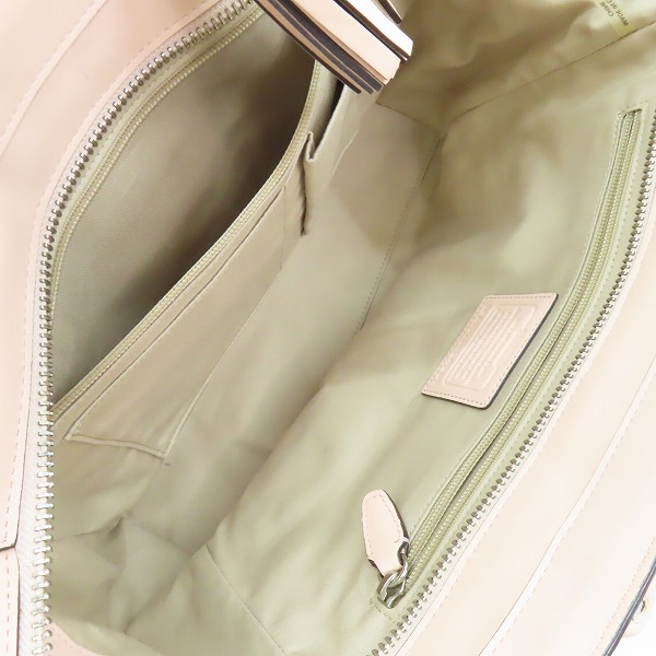 実際に弊社で買取させて頂いたCOACH/コーチ トートバッグ レザー ハンドバッグ レザー レガシー タッセル付き/24201の画像 3枚目
