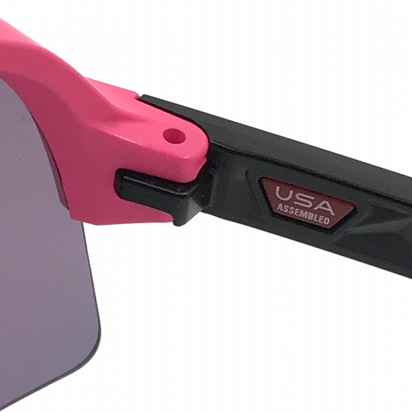 実際に弊社で買取させて頂いたOAKLEY/オークリー SUTRO LITE SWEEP/ スートロ ライトスウィーブ OO9465-0739 の画像 4枚目