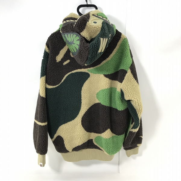 実際に弊社で買取させて頂いたA BATHING APE/アベイシングエイプ MEGA ABC CAMO SHARK BOA HOODIE JACKET/ボア フリース パーカー/Mの画像 1枚目