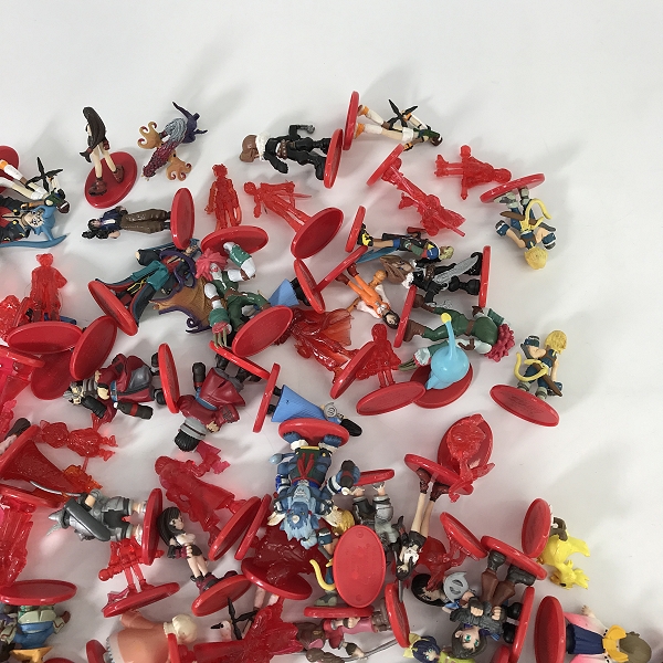 実際に弊社で買取させて頂いたコカ・コーラ FF/ファイナルファンタジー ミニフィギュア セットの画像 2枚目
