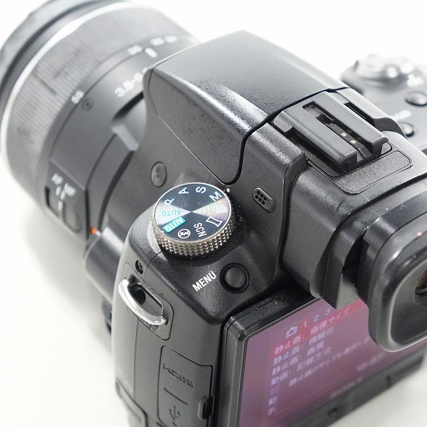 実際に弊社で買取させて頂いたSONY/ソニー α55 SLT-A55V/SAL1855 DT 3.5-5.6/18-55 SAM デジタル一眼レフカメラ AF/シャッター確認済みの画像 4枚目