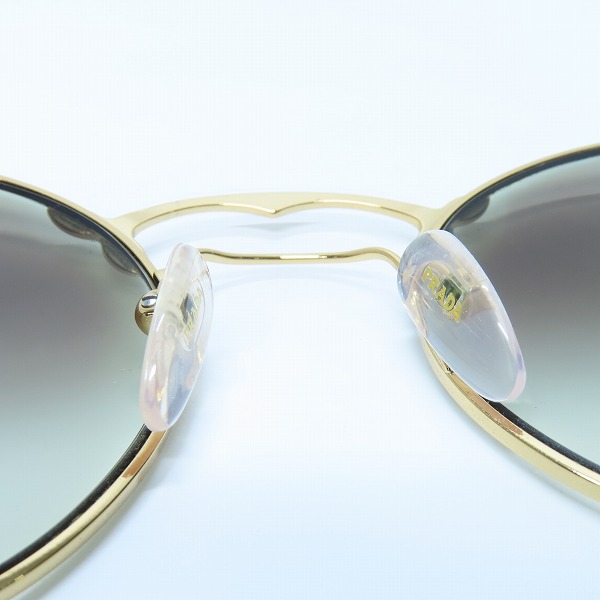 実際に弊社で買取させて頂いたPRADA/プラダ ラウンド型/ウェーブテンプル サングラス SPR55T の画像 3枚目