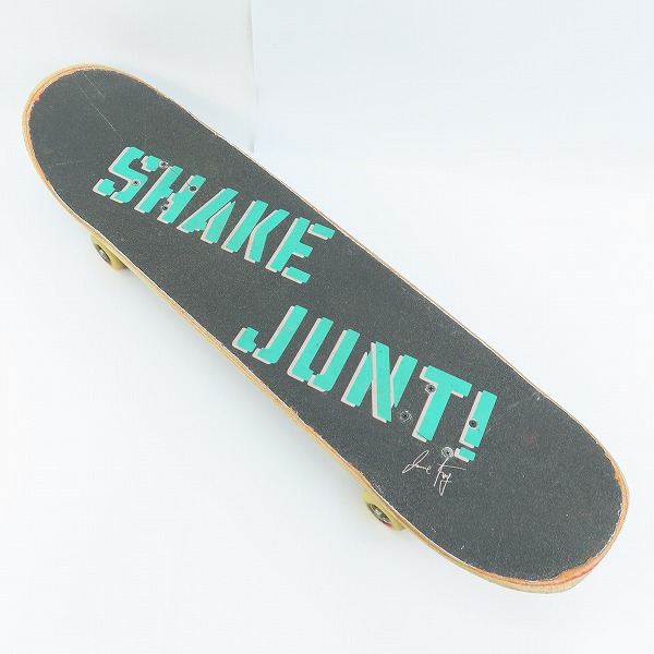 実際に弊社で買取させて頂いたBAKER×RVCA/ベイカー×ルーカ スケートボード/スケボー コンプリートデッキ/THUNDER トラックの画像 1枚目