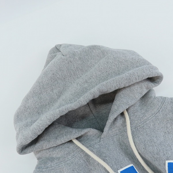 実際に弊社で買取させて頂いたChampion/チャンピオン UCLA REVERSE WEAVE sweat parka リバースウィーブ スウェット パーカー 赤単タグ 復刻 グレー Mの画像 4枚目
