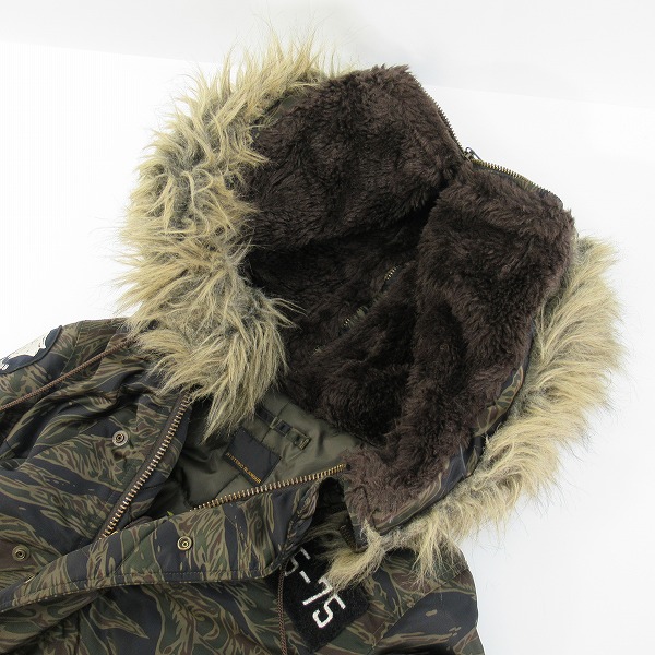 実際に弊社で買取させて頂いたHYSTERIC GLAMOUR/ヒステリックグラマー プリマロフト タイガーカモ N-3B ジャケット ショート 2AC-8550/Fの画像 7枚目