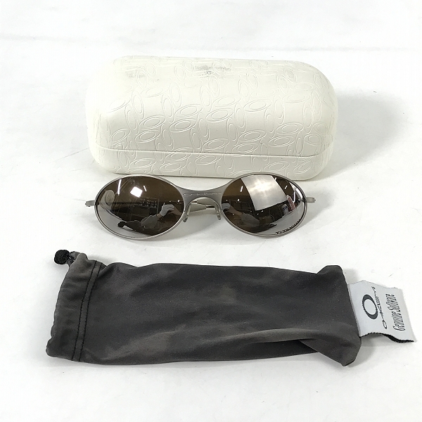 実際に弊社で買取させて頂いたOAKLEY/オークリー E-WIRE/イーワイヤー TITANIUM刻印 サングラス/アイウェアの画像 7枚目