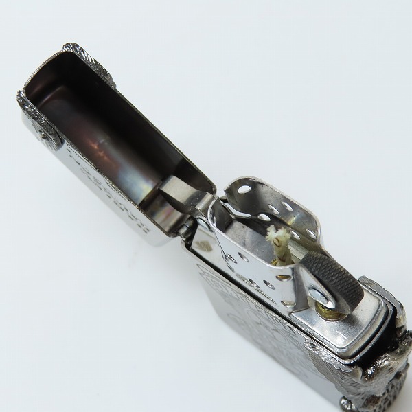 実際に弊社で買取させて頂いたZIPPO/ジッポー HARLEY-DAVIDSON ハーレーダビッドソン LIVE TO RIDE サイドメタル 1995年製の画像 5枚目