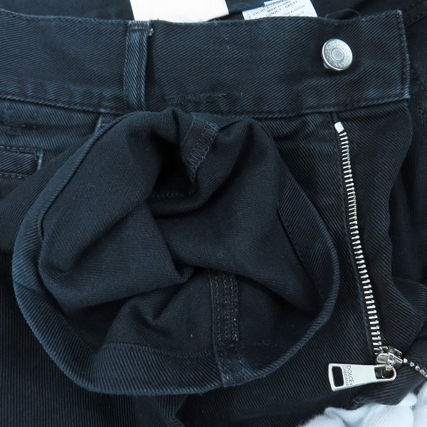 実際に弊社で買取させて頂いたDOLCE&GABBANA/ドルチェ&ガッバーナ 16GREEN メタルロゴプレート ダメージ加工 ブラック デニム パンツ GZN9CT/G8G11/50の画像 4枚目