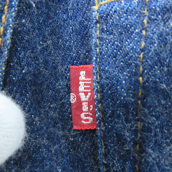 実際に弊社で買取させて頂いたLEVIS/リーバイス 501 90s 刻印555 ビッグE 赤耳 デニムパンツ W28L36の画像 3枚目
