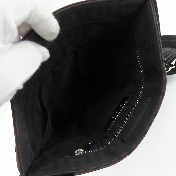 実際に弊社で買取させて頂いたGIVENCHY/ジバンシィ ズッカ柄 サコッシュ ショルダーバッグの画像 4枚目