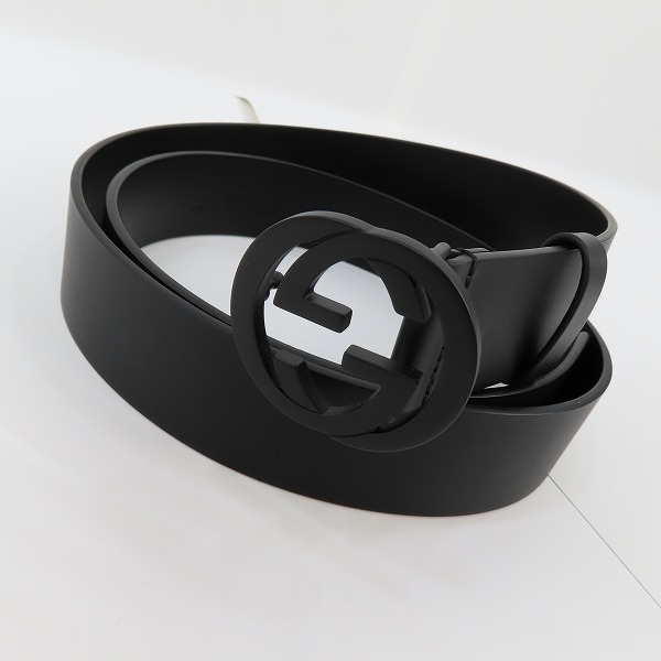 実際に弊社で買取させて頂いたGUCCI/グッチ インターロッキングGバックル レザーベルト 368186 BGH0V 105・42