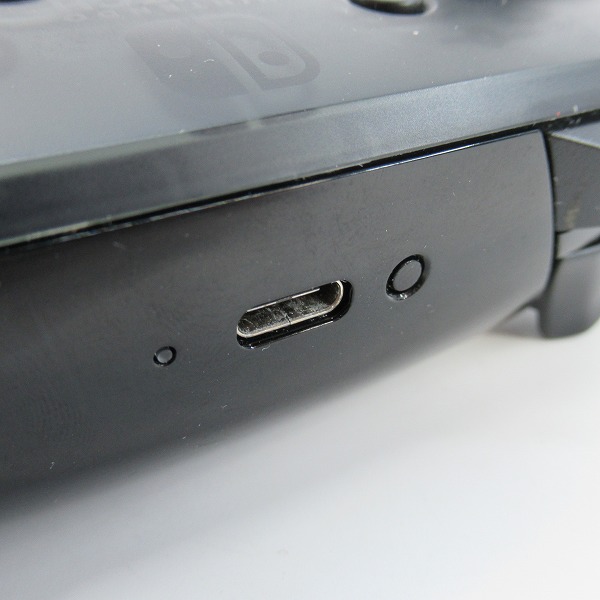 実際に弊社で買取させて頂いた任天堂 Nintendo Switch PRO コントローラー/ニンテンドースイッチ プロコン HAC-A-FSSKA【通電確認済み】の画像 7枚目