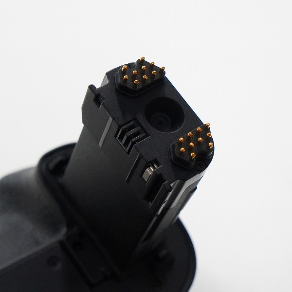 実際に弊社で買取させて頂いたCanon/キャノン BG-E16 BATTERY GRIP バッテリーグリップ 動作確認済みの画像 4枚目