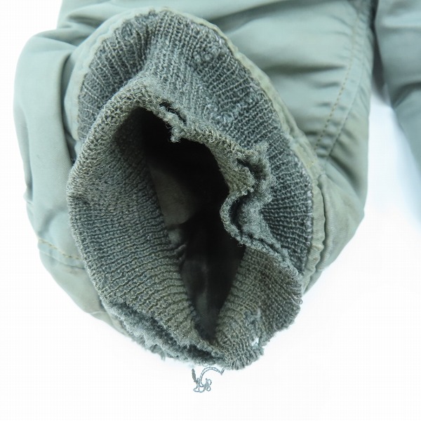 実際に弊社で買取させて頂いたU.S.AIR FORCE/エアフォース BLUE ANCHOR OVERALL CO,INC/CROWNジッパー/ヴィンテージ L-2Bフライトジャケット XLの画像 6枚目