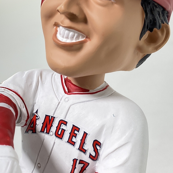 実際に弊社で買取させて頂いたFOCO PLAYER BOBBLE ボブルヘッド ロサンゼルス・エンゼルス ＃17 大谷翔平 シルバースラッガー賞 首振り フィギュアの画像 5枚目