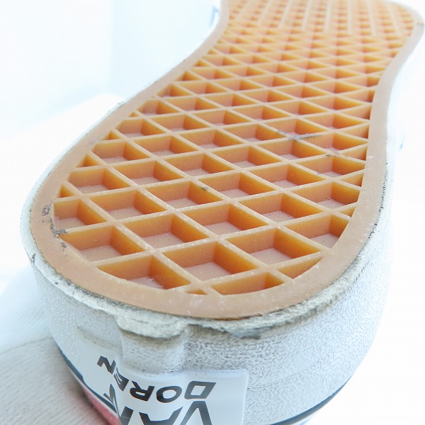 実際に弊社で買取させて頂いたVANS バンズ VAN DOREN/バンドーレン 総柄 ローカットスニーカー TB4R/8.5の画像 6枚目