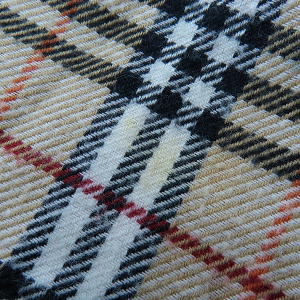 実際に弊社で買取させて頂いたBurberry London BLUE LABEL/バーバリーロンドン ブルーレーベル ノバチェック 長袖ボタンシャツ FEF33-639-52/38の画像 6枚目