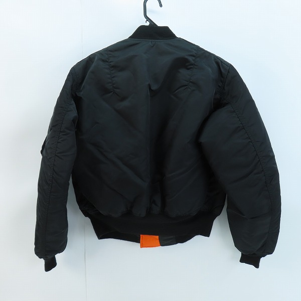 実際に弊社で買取させて頂いたALPHA INDUSTRIES/アルファインダストリーズ リバーシブル フライトジャケット MA-1 ブラック/オレンジ MIL-J-82790J/Lの画像 1枚目
