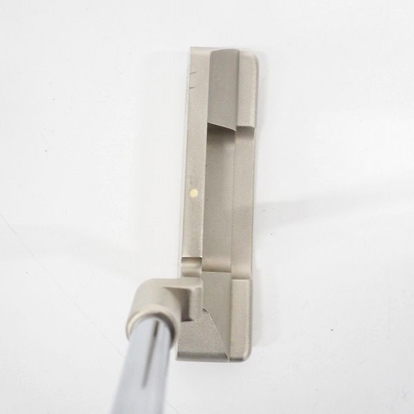 実際に弊社で買取させて頂いたScotty Cameron/スコッティキャメロン タイガー・ウッズ 2000 USオープン 272本限定パター 34.25インチ ヘッドカバー付の画像 1枚目