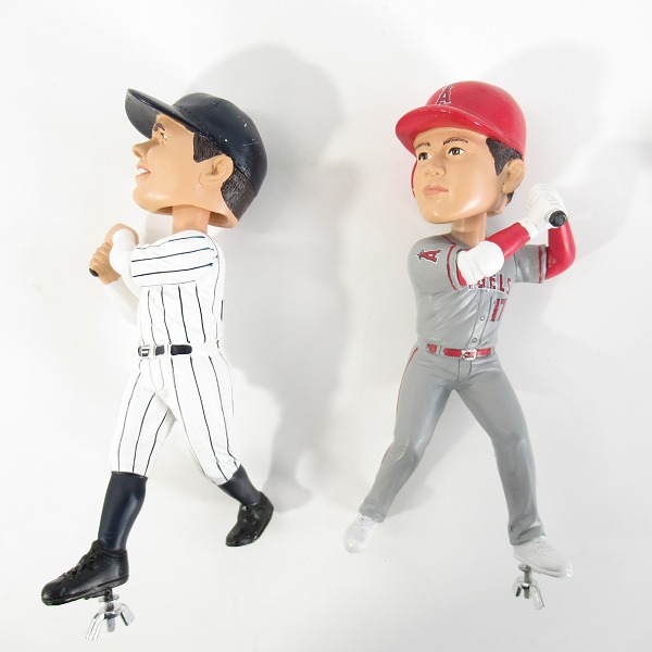 実際に弊社で買取させて頂いたFOCO DUAL BOBBLE  ボブルヘッド ヤンキース ベーブ・ルース/エンゼルス 大谷翔平 100 Years Later 首振り フィギュアの画像 1枚目