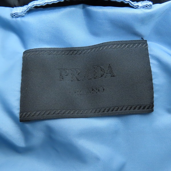 実際に弊社で買取させて頂いたPRADA/プラダ 19AW トライアングルロゴ オーバーサイズ ダウンジャケット ACU1 2019 3015 SGB167 S192 I18/Lの画像 2枚目