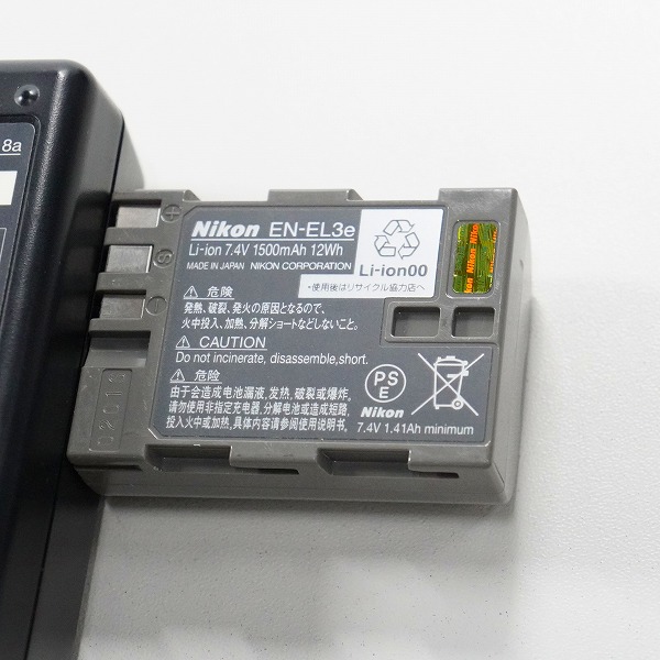 実際に弊社で買取させて頂いたNikon/ニコン D90 デジタル一眼レフカメラ ボディ 簡易動作確認済みの画像 8枚目