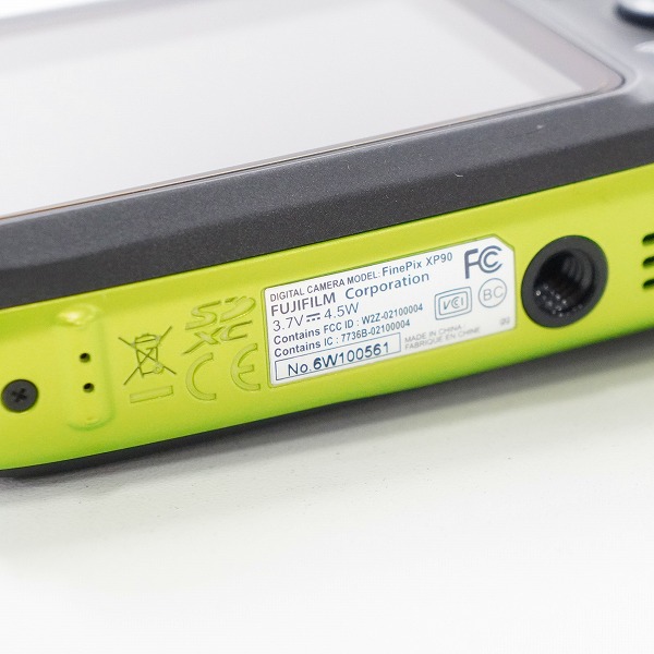 実際に弊社で買取させて頂いたFUJIFILM/富士フィルム FinePix XP90 コンパクトデジタルカメラ 動作確認済みの画像 6枚目