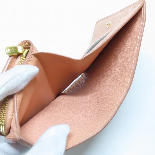 実際に弊社で買取させて頂いたLOUIS VUITTON/ルイヴィトン  ポルトフォイユ・クレア 二つ折り財布 M81649の画像 3枚目