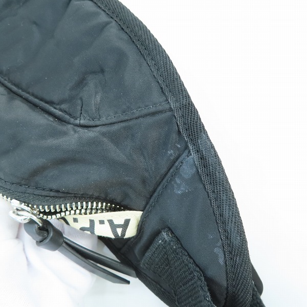 実際に弊社で買取させて頂いたA.P.C./アーペーセー BANANA REPEAT BODY BAG/ボディバッグ/ウェストバッグの画像 5枚目