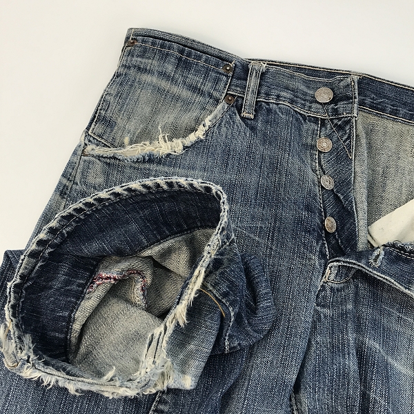 実際に弊社で買取させて頂いたEVISU/エヴィス 2004 カモメ刺繍 ダメージデニムパンツ /32の画像 3枚目