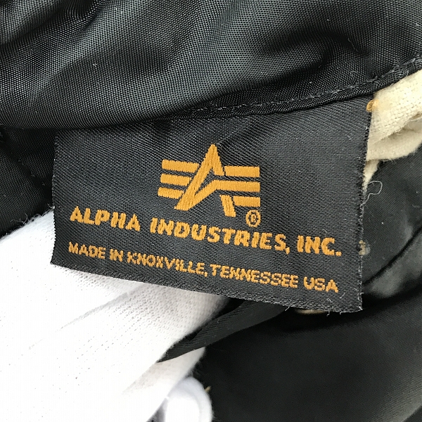 実際に弊社で買取させて頂いたALPHA INDUSTRIES/アルファインダストリーズ MA-1 フライトジャケット XLの画像 4枚目