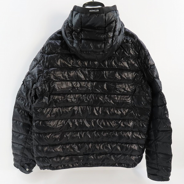 実際に弊社で買取させて頂いた【JPタグ】MONCLER/モンクレール GALION/ガリオン GIUBBOTTO ダウンジャケット H10911A00027/4の画像 1枚目