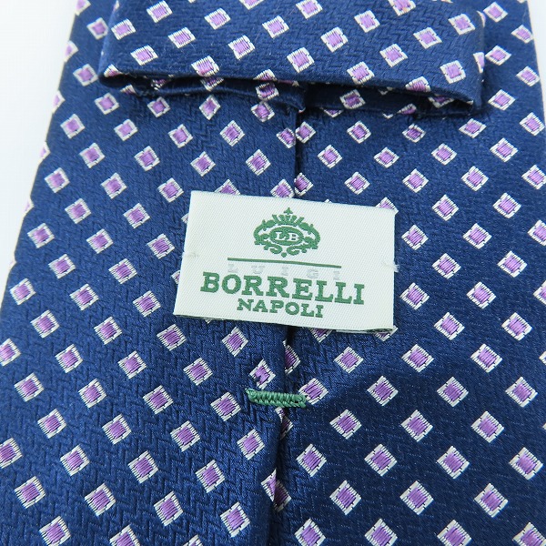 実際に弊社で買取させて頂いたLUIGI BORRELLI/ルイジ ボレッリ 総柄 ネイビー シルク ネクタイの画像 3枚目