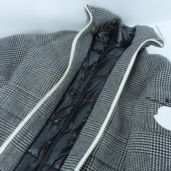 実際に弊社で買取させて頂いた【JPタグ】MONCLER/モンクレール BLIN グレンチェック ダウンジャケット E20914182785 57643 2 の画像 2枚目