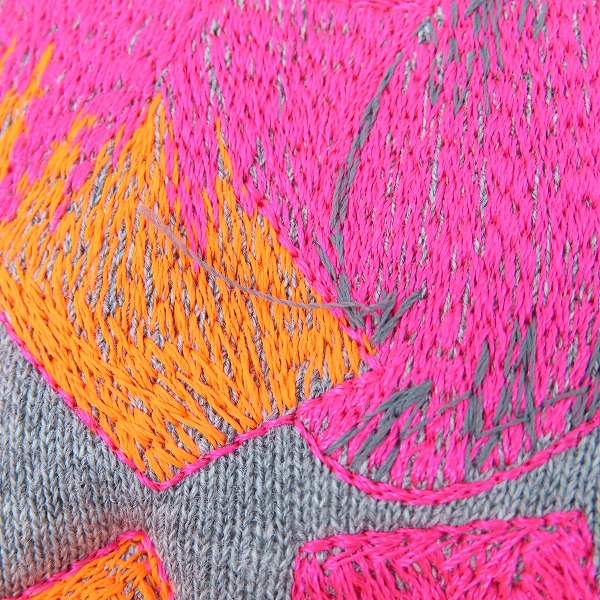 実際に弊社で買取させて頂いた【JPタグ】LOUIS VUITTON/ルイヴィトン 3D LV グラフィティ エンブロイダード ジップフーディ RM222M UYR HNY24W/XLの画像 8枚目