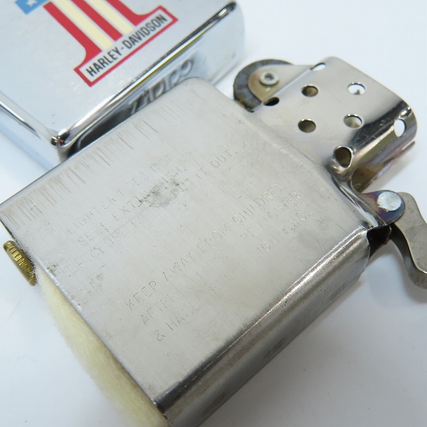 実際に弊社で買取させて頂いたZIPPO/ジッポー HARLEY-DAVIDSON/ハーレーダビッドソン  星条旗 No.1 ヴィンテージ/ビンテージ 1980年製の画像 6枚目