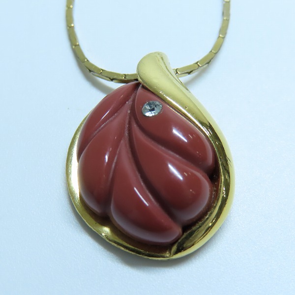 実際に弊社で買取させて頂いたGIVENCHY/ジバンシー リーフデザイン ラインストーン ネックレスの画像 1枚目